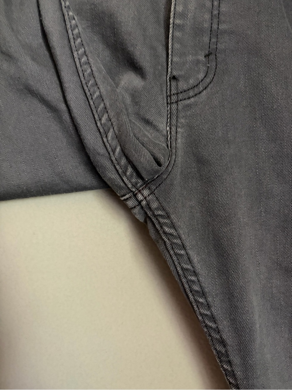 Levi’s 508 Regular Taper Jeans Men’s 31 Waist 32 Inseam Slim Fit Stretch Denim - Picture 4 of 15
